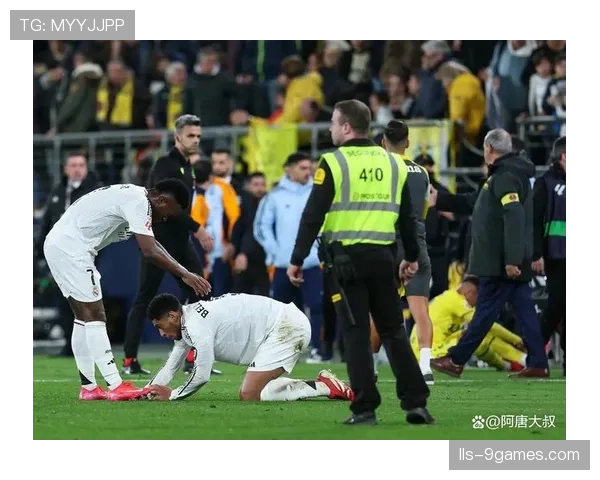 西甲发布新规,针对比赛日极端球迷行为将加重处罚涉事俱乐部 西甲发布新规,针对比赛日极端球迷行为将加重处罚涉事俱乐部